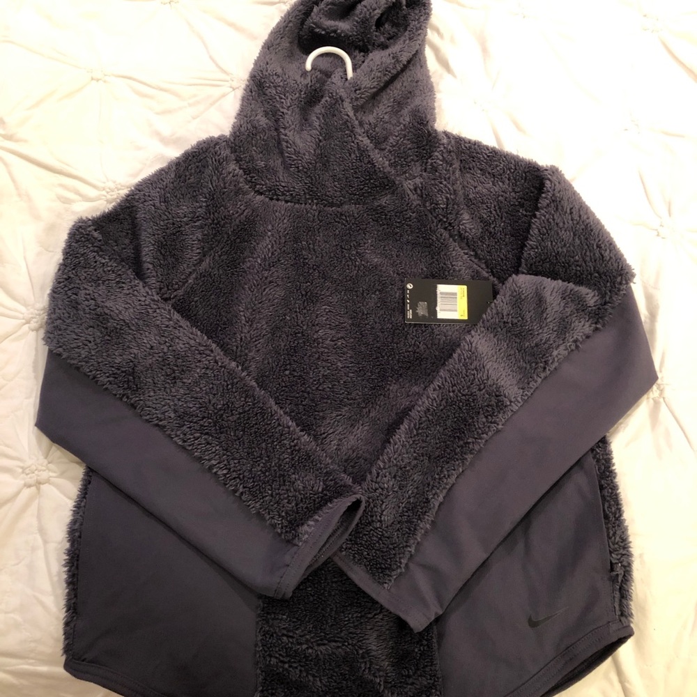 Nike Sherpa Long Sleeve Pullover
